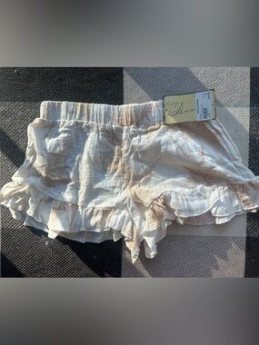 Vintage Havana Cream Shorts with Tan Palm Print and Ruffle Trim